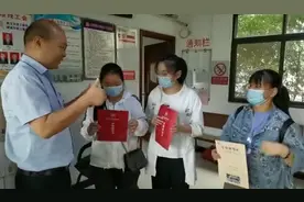 郑州三名聋哑女孩弄丢录取通知书，被找到时无言的感谢方式令人动容图片