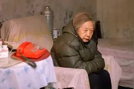 父母不在后，兄弟姐妹的家可以去吗？过来人表示：自己就是个外人图片