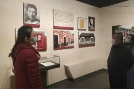 彭湃孙子彭浩来汉参观农讲所：我和父亲也在武汉住过，对武汉有很深感情图片