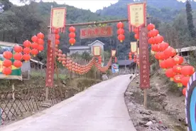 辟谣！“湖北恩施12岁女孩家庭条件不好每天只能开游艇上学”不实图片