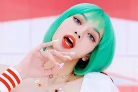 Lisa绿发造型预告，摒弃长发剪短发，有颜值撑场个性又具有魅力图片