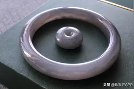 潜力股！和田玉中的小众品种，紫气东来的烟紫料图片