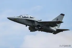 世界现役喷气式教练机大全，中国教练-10独占后发优势，性能领先图片