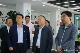中国电信集团甘肃公司总经理秦学寿一行到卓尼县融媒体中心检查指导甘南州智慧宣传大数据平台建设工作图片