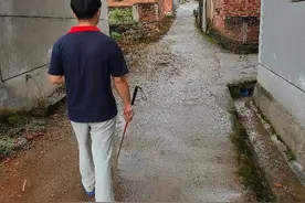 辍学28年重燃梦想：39岁乡村盲人不愿算命推拿，求语音教材想写书图片