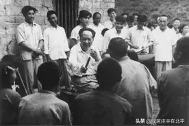 最朴实的衣锦还乡，毛泽东兑现诺言，阔别三十二年回故乡湖南韶山图片
