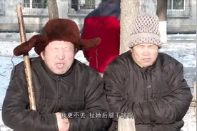 60岁盲人夫妇卖豆芽8年，搬家三次，只为送女儿上大学，纪录片图片