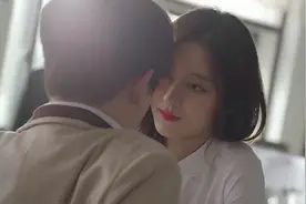 主动的学姐，可把小伙子给吓坏了，这火力你顶得住吗？图片