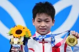 湛江市卫健局联合医院看望全红婵爷爷：将为爷爷妈妈提供医疗保障图片