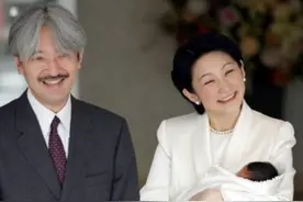 纪子妃：40岁拼命生下继承人，笑容可怕心机重，爱和妯娌雅子比图片