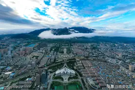 泰山喊你换壁纸啦！“烟花”散尽，瀑布，云海，霞光齐现图片