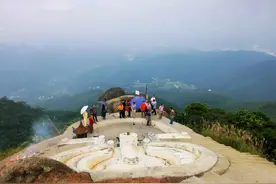 博白：名师亲点墓地图片