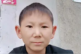 小伙幼年被石子砸中获“不老容颜”，今34岁无法娶妻：我还是孩子图片