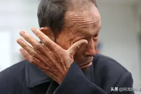 为什么老人不能把钱给孩子，就算只有一个孩子也不行图片