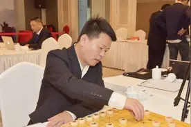 天天象棋8-1棋友与洪智特大虎牙直播相遇，18回合结束了！视频封面