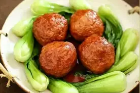 年夜饭之“四喜丸子”，寓意福禄寿喜，家常做法更简单，看着都香图片