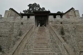 五月出生的孩子，不利于家门？图片