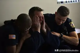 紧急呼救｜善良的人看到善良，无知的人看到恐慌图片