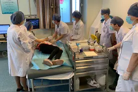 乳腺有结节怎么办？专家：微波消融“一针搞定”图片