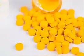 几块钱一瓶的维生素B2，却是高血压的克星，多数人都不知道图片