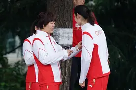 中国女排结束隔离！备战全运会，最大悬念：朱婷参赛or做手术图片