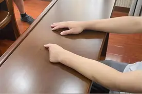 21岁小伙被剁断4根手指！哭诉缅北噩梦图片