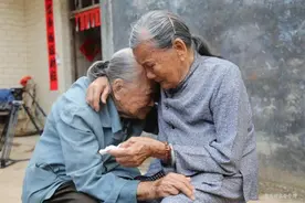Qing听｜分别80载再相见却也成永别 姐姐：让我再多看你一眼图片