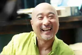 “基因”太强大是啥体验？陈佩斯祖孙四代共用一张脸，网友笑了图片