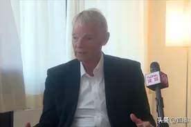 2001年诺贝尔经济学奖得主迈克尔·斯宾塞：贸易战暂停透积极信号 美政府应避免朝令夕改视频封面