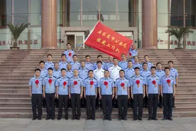 石家庄公安局12人援藏工作队即将启程图片