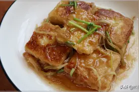 何为"锅塌"？学会关键两步，在家也可以做出经典鲁菜锅塌豆腐图片