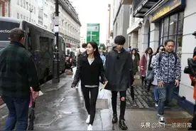 华晨宇被爆恋爱生子，女友为歌手张碧晨，孩子已经一岁。图片