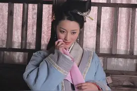 《金瓶梅》里，潘金莲如何用自己的一缕青丝来取悦男人？图片