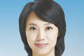 陈平当选鄂州市长图片