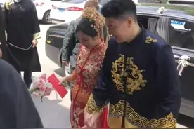 中国男篮国手喜事！33岁李根再婚迎娶高颜值学霸，喜酒用贵州国台图片