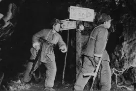 大炮都无法摧毁的美军坦克，被志愿军用“波波沙”打成“死乌龟”图片