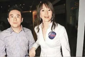 恭喜！56岁香港男演员宣布小16岁太太怀孕，其是半亿身家富婆图片