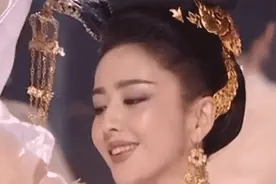 佟丽娅“赵飞燕”扮相照片流出，连腋窝都如此精致的女星图片