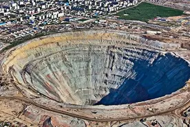 太神秘！苏联“地狱之门”，挖到12262米停止？背后隐藏着什么？图片
