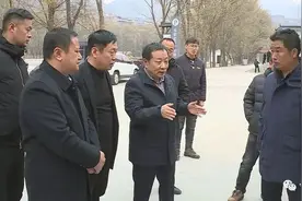 平顺县：秦军深入太行水乡赤壁悬流旅游项目建设现场实地调研现场办公图片