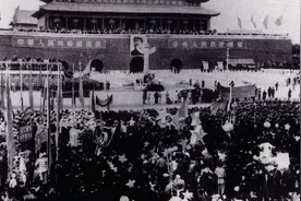 开国大典前夕，天安门前一个小烟头，竟成功阻止了一桩惊天阴谋图片