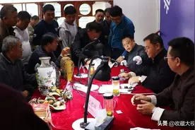 商人花2万造假文物，骗银行7个亿，那五位帮他鉴定的专家结局怎样图片