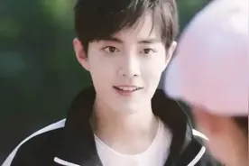 肖战早期账号被扒 ！大学恋情意外曝光，给女友买钻戒晒合影图片