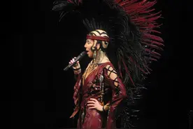 一首单曲Believe在英国连续坐享7周冠军的她图片