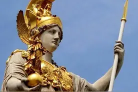 她还需要圣斗士保护？暴打古希腊两位主神连宙斯都忌惮图片
