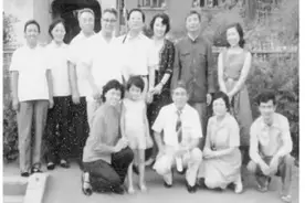 当白大褂遇到“国防绿”，当柳叶刀邂逅白粉笔——解放军总医院呼吸与危重症医学部三名军医教师的故事图片