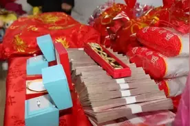 高二女生寒假要订婚，彩礼600万，老师：青春创造的价值无价图片