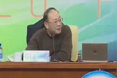 金一南的《苦难辉煌》，曾被人认为只能卖七八千册，结果意外大火图片