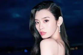 奚梦瑶被高调求婚的背后有隐情 何鸿燊的离世其实就早都暗示了图片