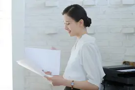 我年入百万，爱人回娘家却要骑单车，直到上周小舅子送来一只鸡图片